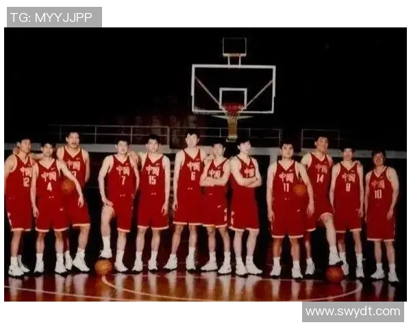 巩晓彬巴特尔吃大餐！大巴抽徽商烟！胡卫东唐正东聚首，大唐胖了很多