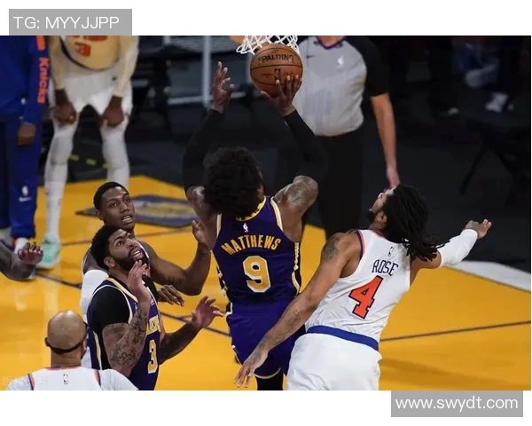 关键三分收比赛！格莱姆斯5记三分球拿下24分3板4助