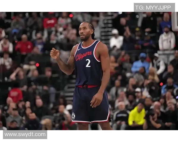 快船狂胜太阳27分，哈登小卡双核爆发，球迷一边倒呼吁卢下课